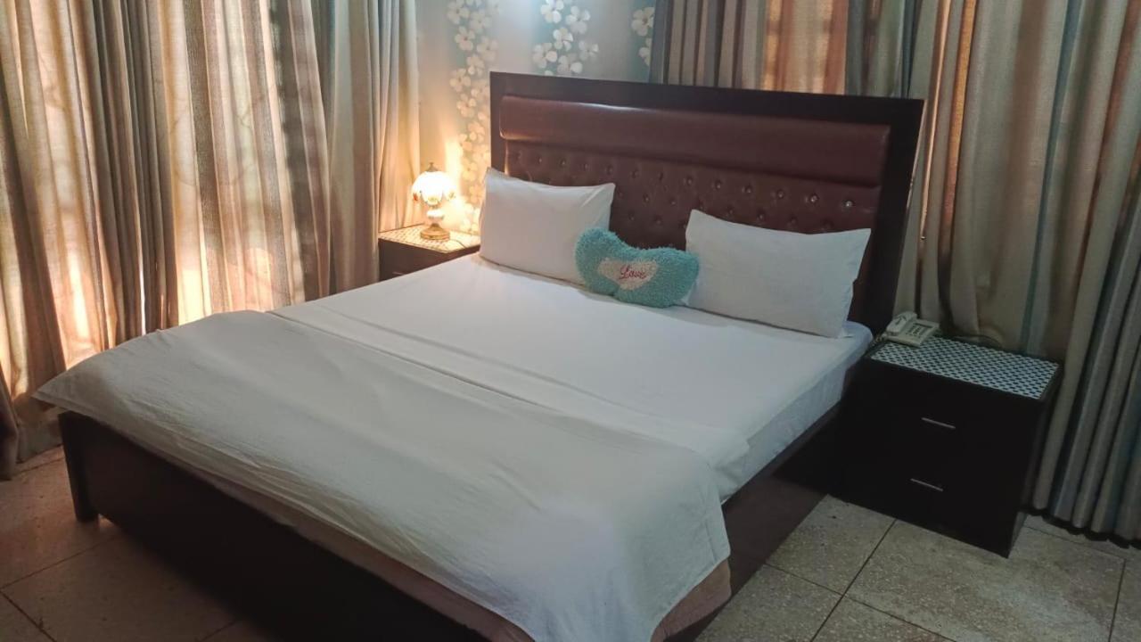 Hotel Clifton Inn Karachi Exterior foto